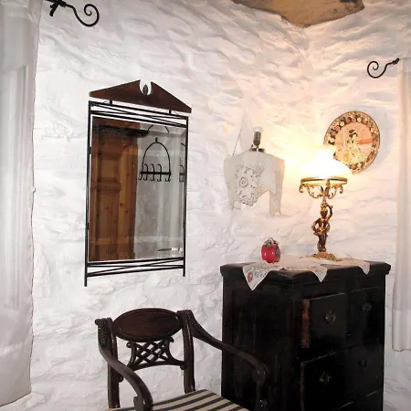 Charming House In Kastanies With Fireplace And View Ioulis