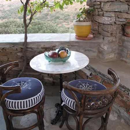 Charming House In Kastanies With Fireplace And View Ioulis